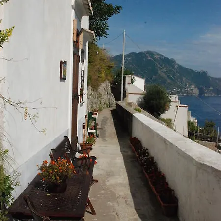 Bed & Breakfast La Casetta Fra I Limoni Amalfi